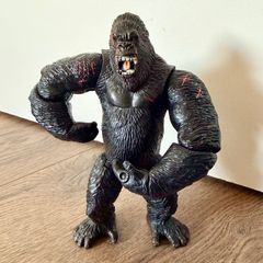 King kong figure
