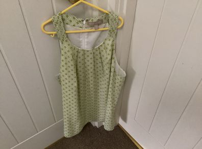 Banana Republic top size 14