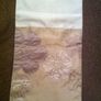 Cream & Gold Table Runner Image 2