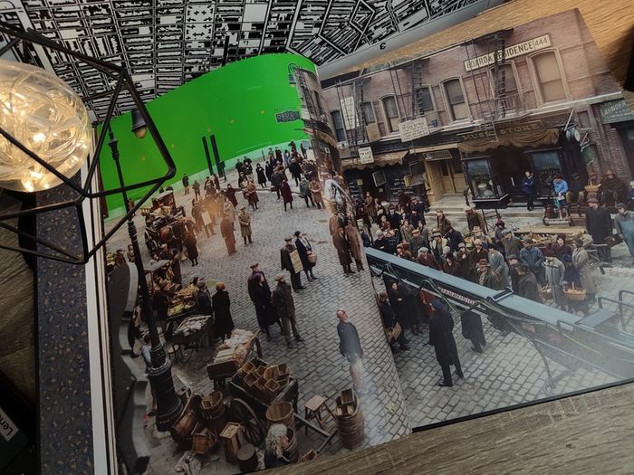 Inside the Magic: The Making of Fantastic Beasts and Where to Find Them ! Hardcover ! 2016 ! by Harper Collins ! Harry Potter !