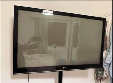LG TV 42in + Amazon Fire Stick