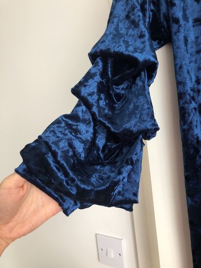 New dress size S