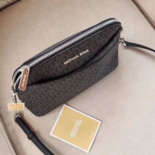 Michael kors crossbody (new with tags)