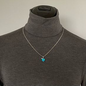 Heart shaped pendant and chain