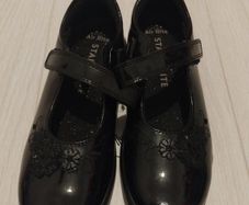 New Start rite black patent shoes size 12F