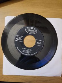 The Diamonds Words Of Love 7 inch Single Mercury Records 1957