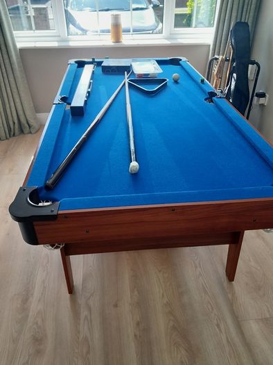 Snooker & Pool Table