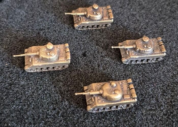 Miniature brass German panther tanks (4) aprox scale 1/350- 1/400 .