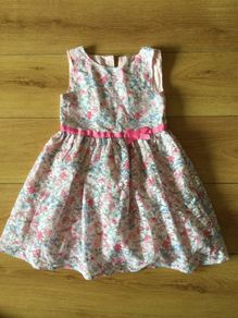 Beautiful dress 5-6 years