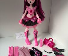 monster high draculaura