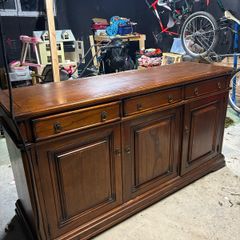 Sideboard