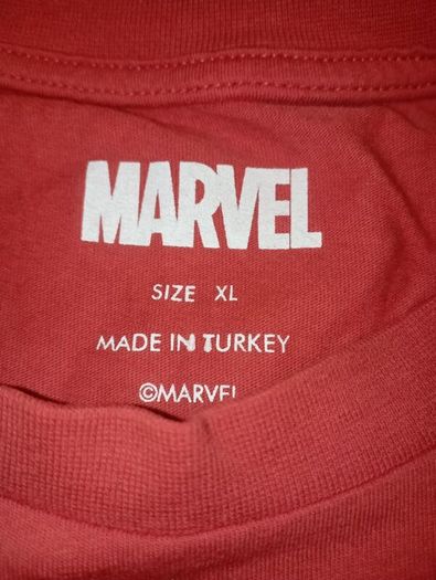 Deadpool graphic t shirt size XL,