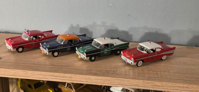 Corgi Chevy Police/ Fire Chief