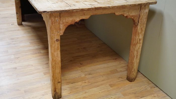 Antique Pine Country Farmhouse Table