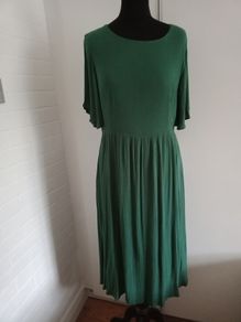 Louche green summer dress 12-14