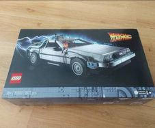 LEGO Icons 10300 Back to the Future Time Machine DeLorean