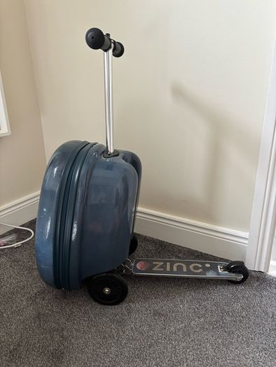 Kids scooter suitcase