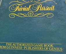Vintage Trivial Pursuit Guinness Game Book-1986
