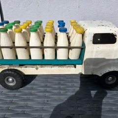 1950s Triang Milk Truck + Original bottles