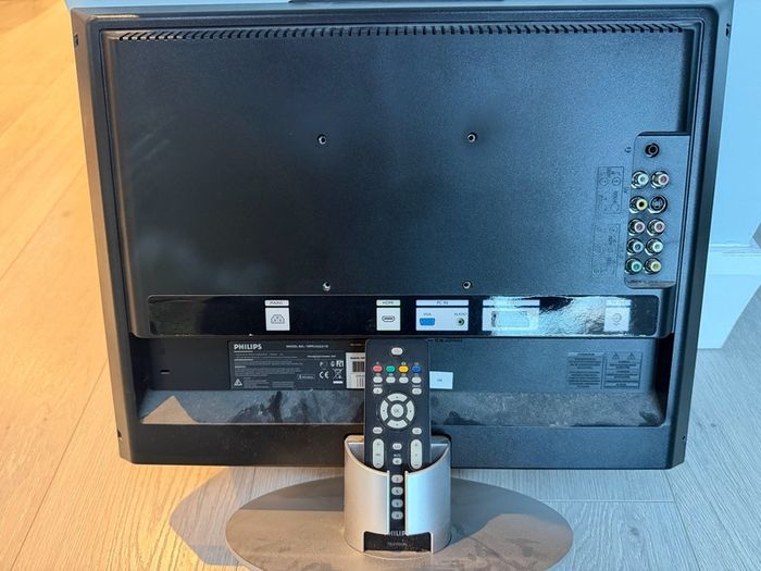 19" Phillips TV