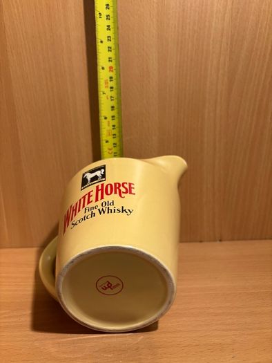 Pub jug White Horse