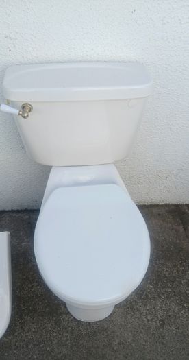 shed clearance bathroom items