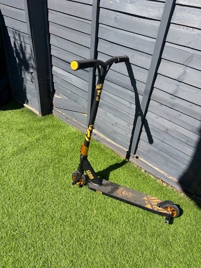 scooters and the lot total 8 items FREE