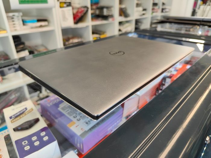 Dell XPS 13 9343 13.3" i5-5300U 2.3GHz 8GB 256GB SSD Windows 11 Pro (Sound Not Working)