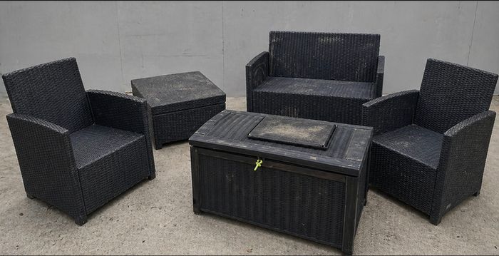 Garden Furniture - Free to go