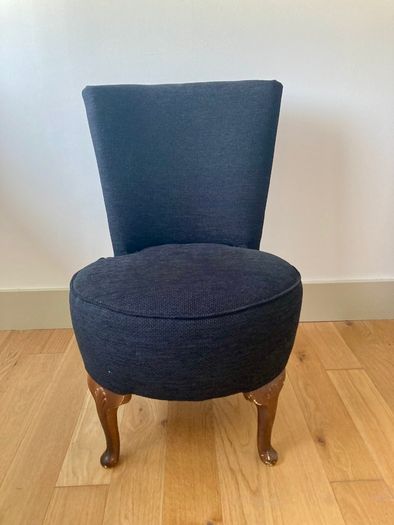 Dressing table chair