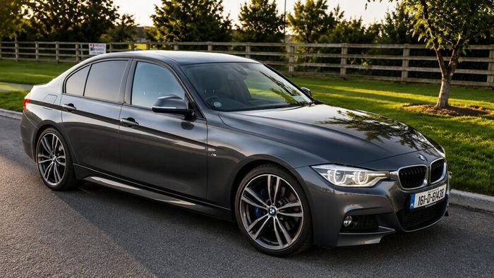BMW 330e M Sport Plug-in Hybrid  2016