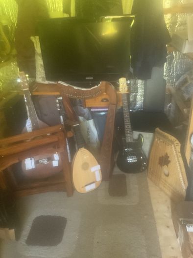 Music instrument bundle