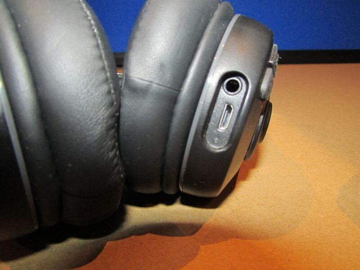 Wired Headphones