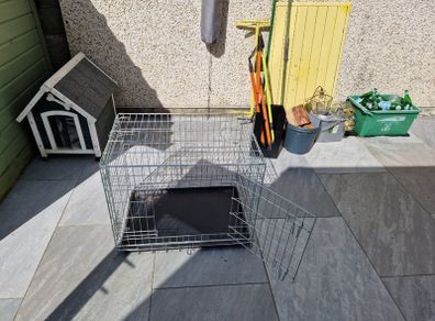 Medium size dog crate for sale