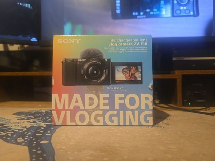 Sony Zve10 Vlogging Camera Like New Perfect Camera  With Kit Lens