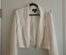Karen Millen cream short jacket