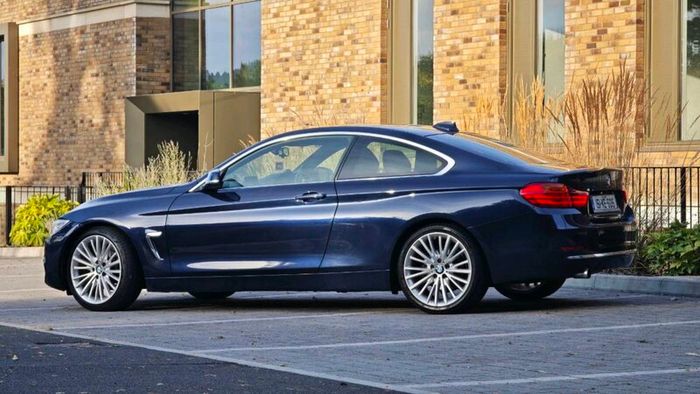BMW 420i Luxury Low Mileage