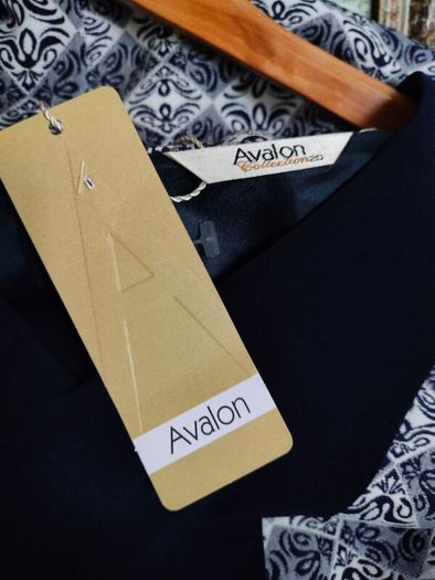 Ladies Avalon dress, with zip opening fully lined, New with tags.