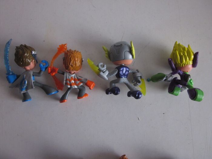 Ninja Kidz TV Figures X 10