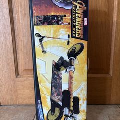 Unused Avengers Infinity War Folding Inline Scooter 5+