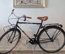Road bike + lock