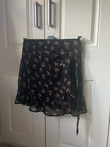 Hollister skirt