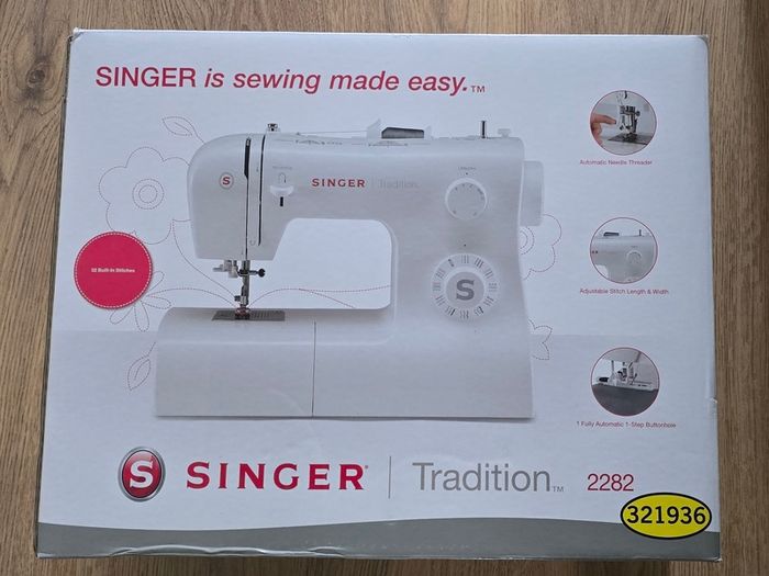Singer Tradition 2282 - Sewing machine