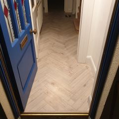 Laminate floor flooring  service