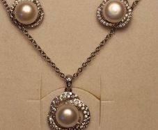 Bargain.Sterling Silver Cultured Pearl and Natural Zircon Pendant and Earrings Set