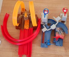 Hot wheels Mario Kart Browsers Castle chaos playset