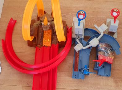 Hot wheels Mario Kart Browsers Castle chaos playset