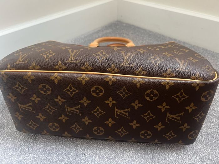 Louis Vuitton Deauville MM Vintage handbag