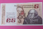 Irish 1976 "Scotus"  Five pound banknote in Uncirculated condition