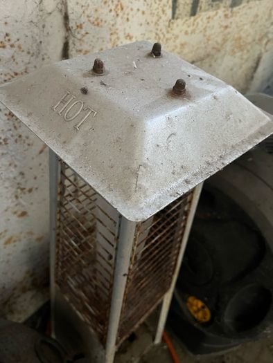 Patio Gas Heater - Pyramid